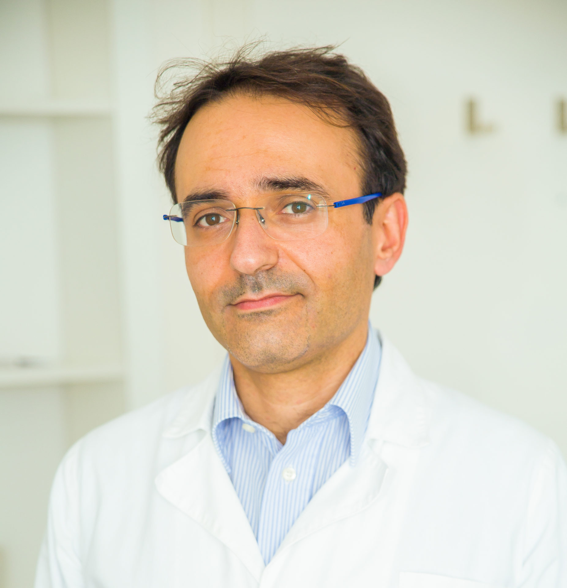 il Dottor Claudio Cassieri , il Medico Specialista in Gastroenterologia che effettua il Breath Test Lattulosio presso lo Studio Vircos di Roma a San Giovanni