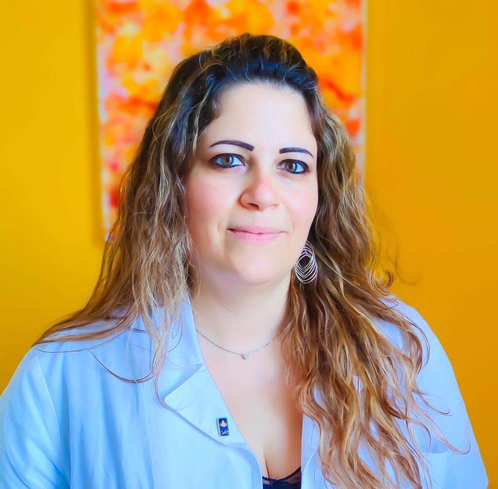 La Dottoressa Laura Demofonti è un Medico Estetico che effettua la Cavitazione Medica per uomo e donna presso lo Studio Vircos di Roma san Giovanni