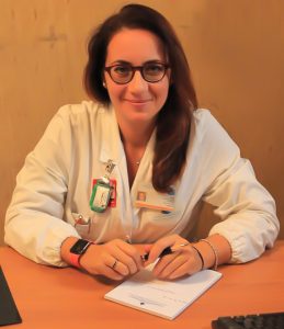 La Dottoressa Spinelli consigliato a chiunque cerca un Ortopedico Bravo a Roma, riceve presso lo Studio Vircos