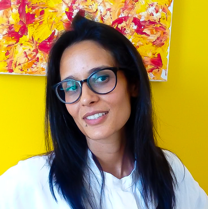 La Dottoressa Valentina Mamdouh effettua il trattamento Botox Viso per il trattamento Anit Aging delle rughe presso Studio Vircos a Roma