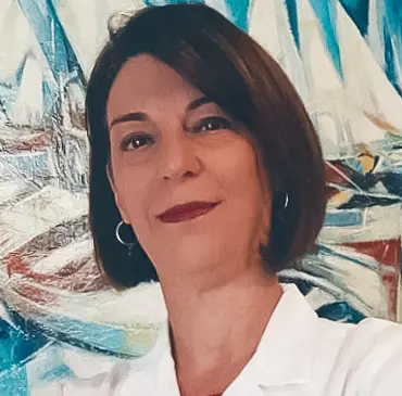 Oggi vi presentiamo il Dott. Giovanni Adami, reumatologo. Laureato in  Medicina e Chirurgia presso l'Università degli Studi di Verona nel 2015,  presso la stessa Università si è specializzato in Reumatologia con il, image size:370x365