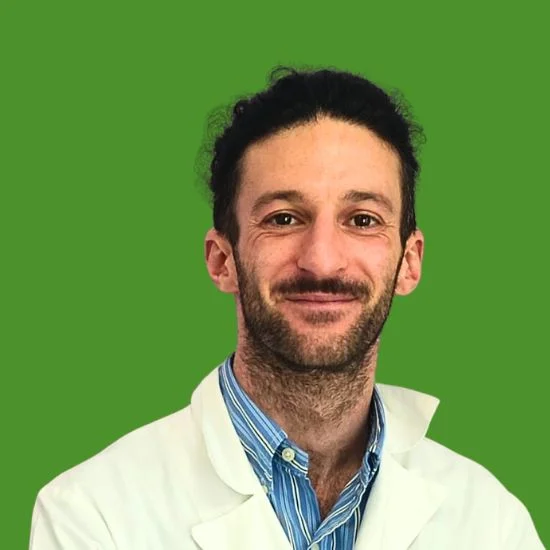 Il Dottor Luca Pellegrino esegue l’Epiluminescenza Digitale della pelle a Roma presso Studio Vircos