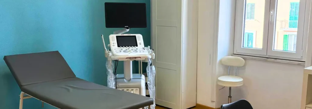 una stanza dello studio vircos a roma san giovanni