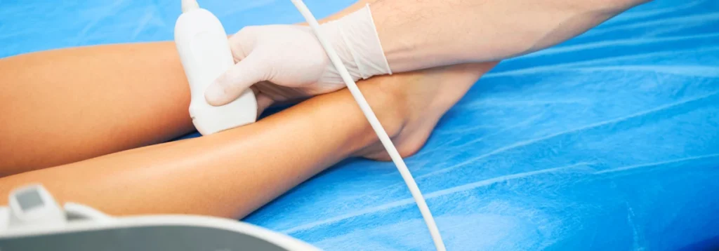 Paziente durante visita angiologica a Roma presso Studio Vircos